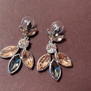 Sorrelli pierced earrings